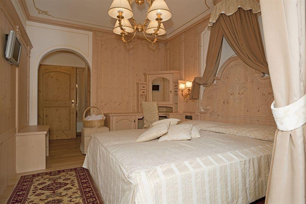 Hotel Colbricon Beauty & Relax San Martino Di Castrozza Dış mekan fotoğraf