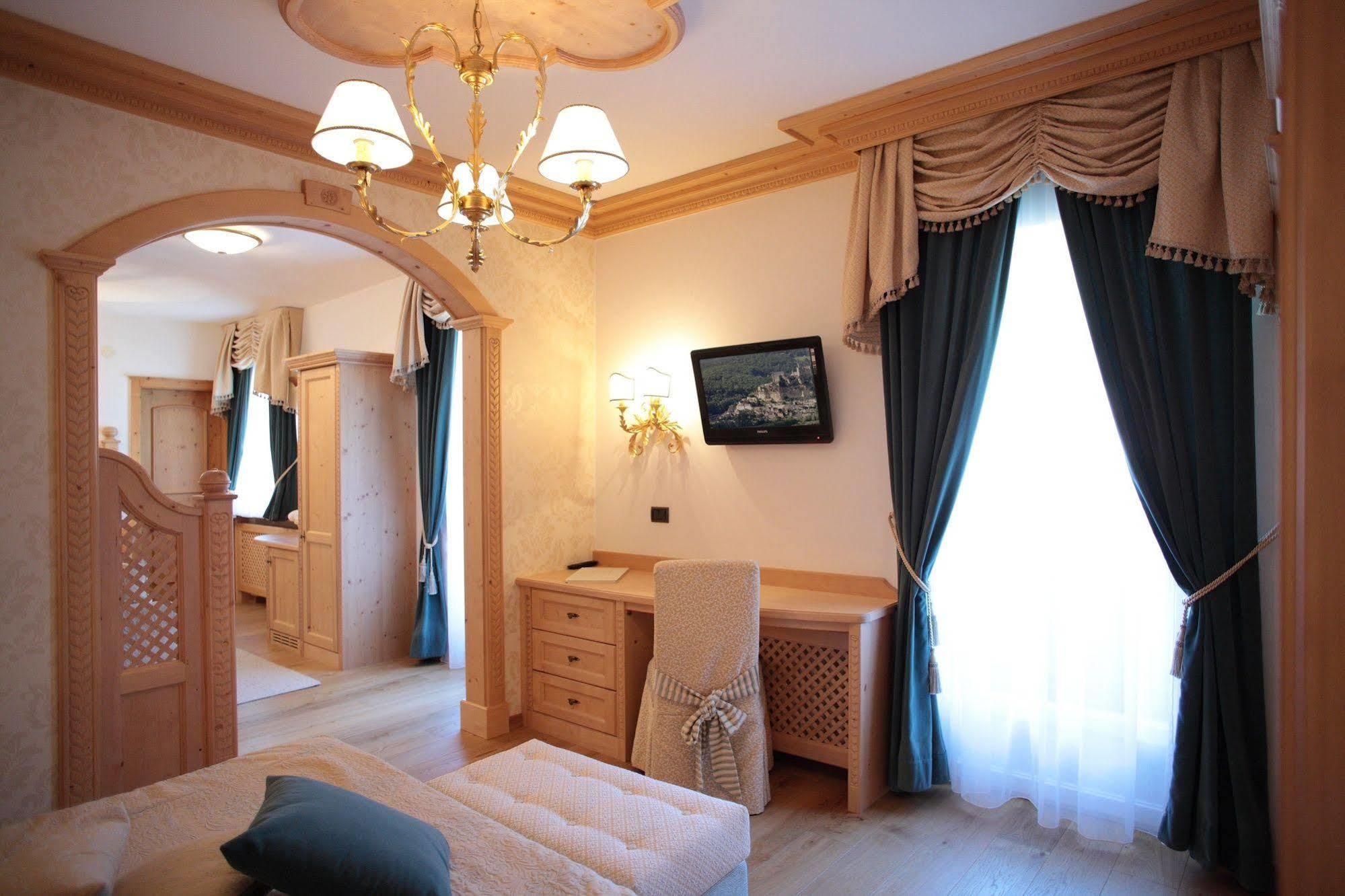 Hotel Colbricon Beauty & Relax San Martino Di Castrozza Dış mekan fotoğraf